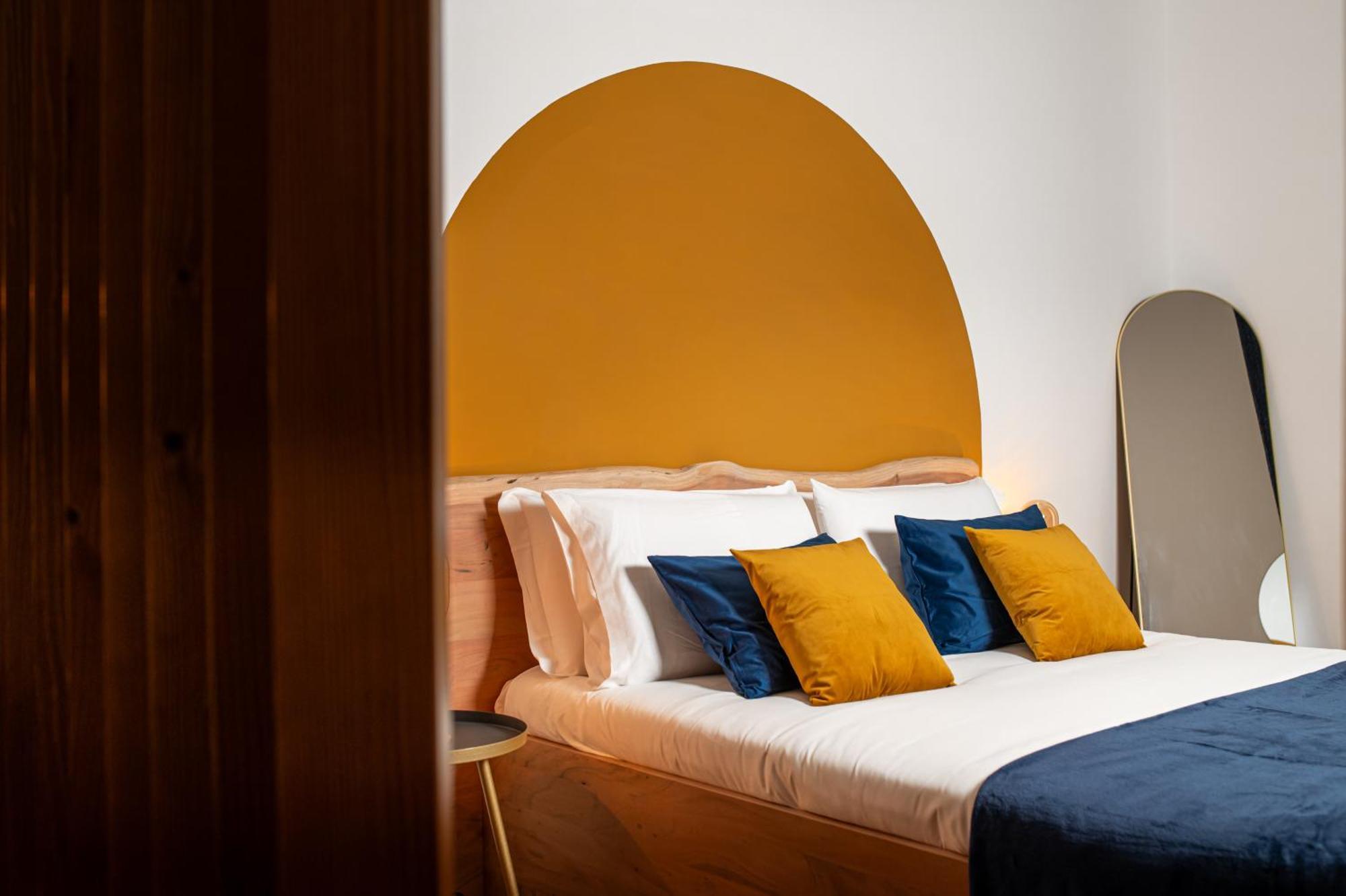 Quatrum Apartment نابولي المظهر الخارجي الصورة